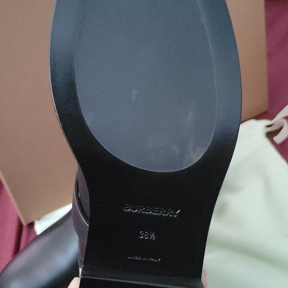 Burberry ankle booties Size 8.5 - Picture 3 of 5